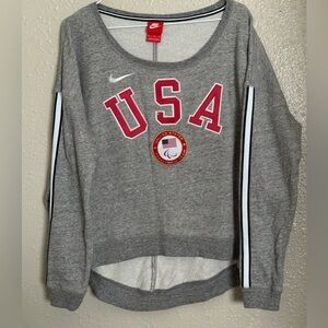Nike Rare Women’s XL USA Paralympic Games Olympic Team Cropped Grey Sweatshirt